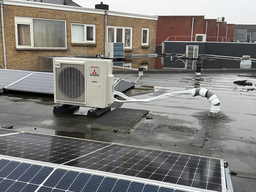 airco-dak-plaats Airco installatie mitsubishi